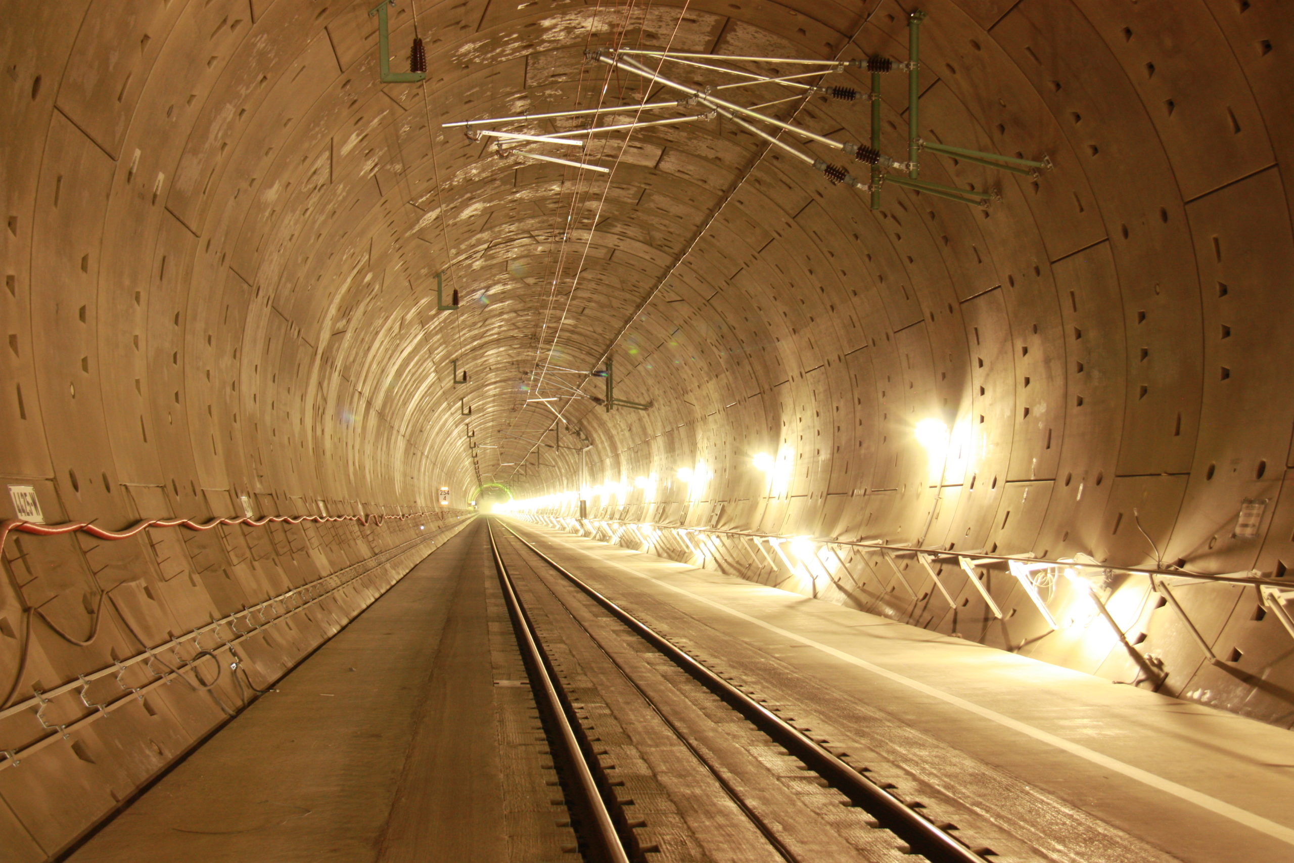 Line Upgrade - Karlsruhe-Basel - inside Katzenbergtunnel