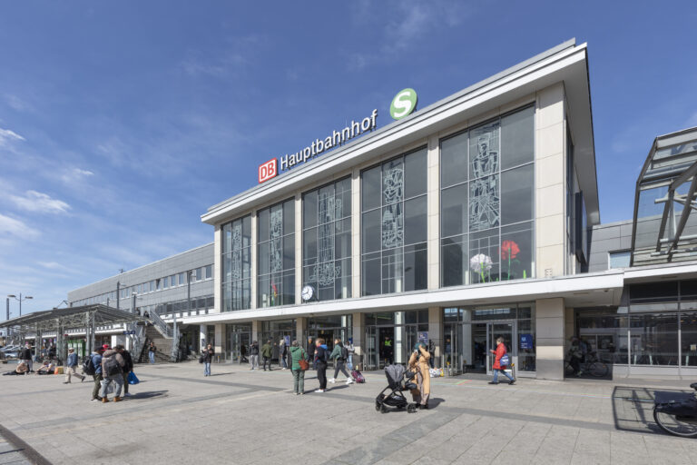Dortmund central station - access to the passenger building