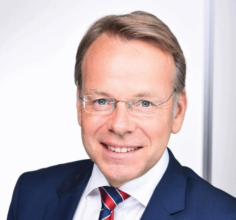 Dr. Axel Sondermann, Executive Director Consulting at DB E&C