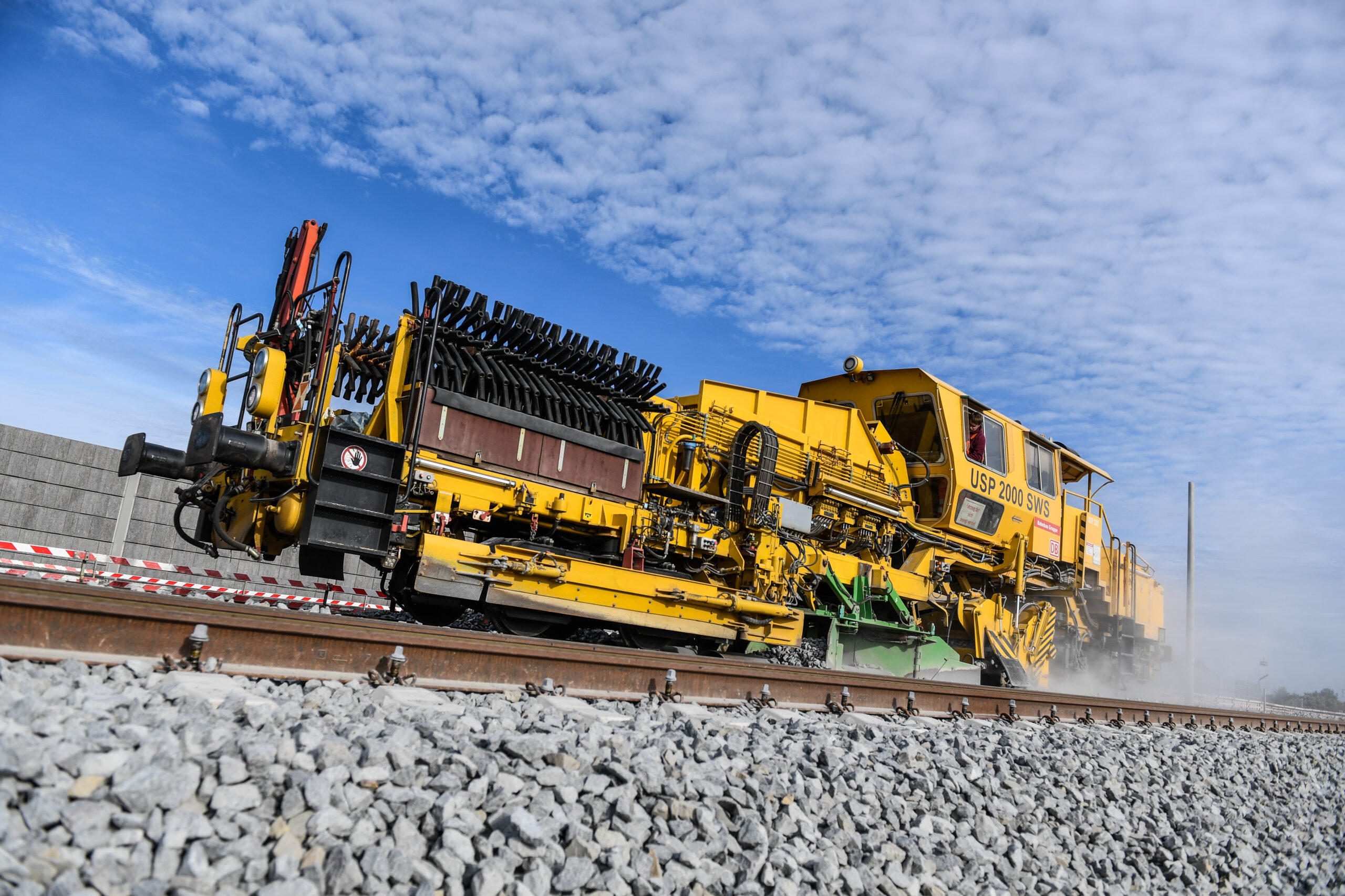 Ballast regulator in use between Hamburg and Berlin